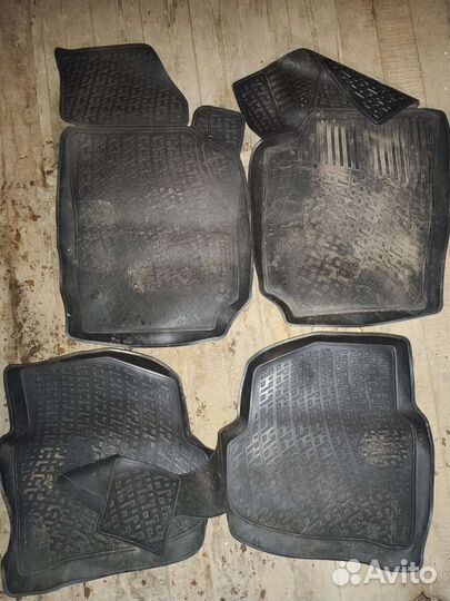 Автомобильные коврики резиновые Volkswagen polo