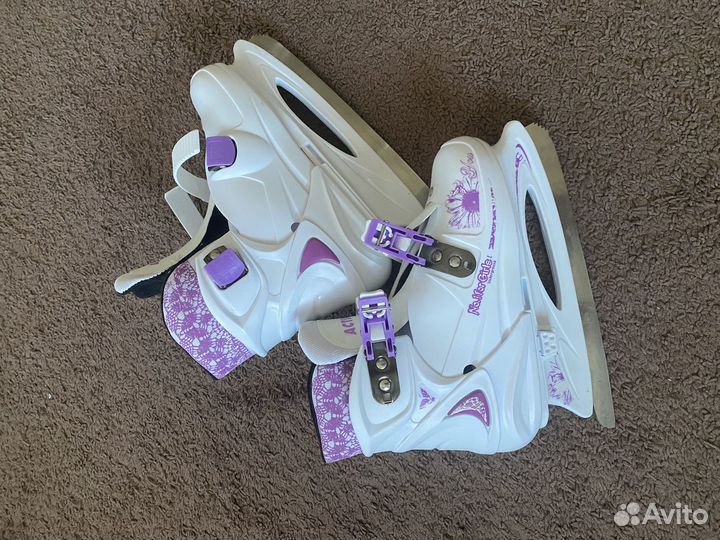 Коньки хоккейные Action