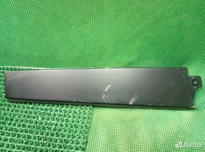 Накладка двери передняя левая Audi Q3 Quattro 8UB