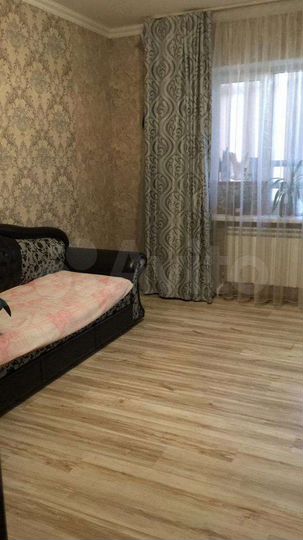 2-к. квартира, 62 м², 2/4 эт.