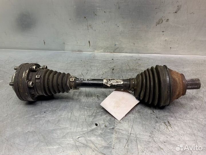 Полуось передняя левая Skoda Octavia (A5 1Z)