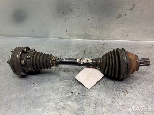 Полуось передняя левая Skoda Octavia (A5 1Z)