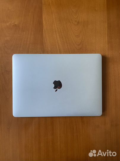 Apple MacBook air 13 2018 Retina(в идеале)