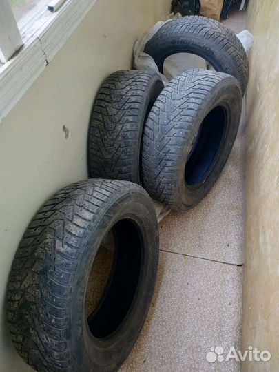 Hankook Winter I'Pike RS2 W429 215/65 R16