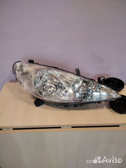 Фара пежо 307
