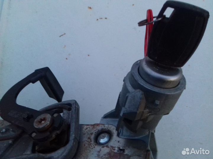 Ford Focus 2 замок зажигания с ключом