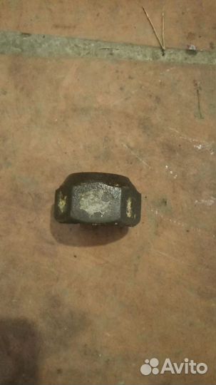 Тойота Дюна 300, 1993г. Колёсные гайки/шпильки/фут