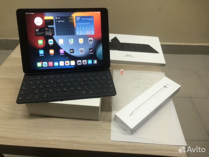 iPad Pro 9.7 32Gb WiFi Акб83 Procreate Стекло