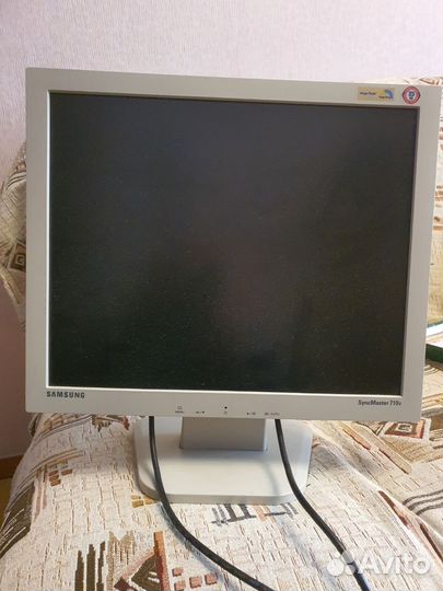 Монитор Samsung