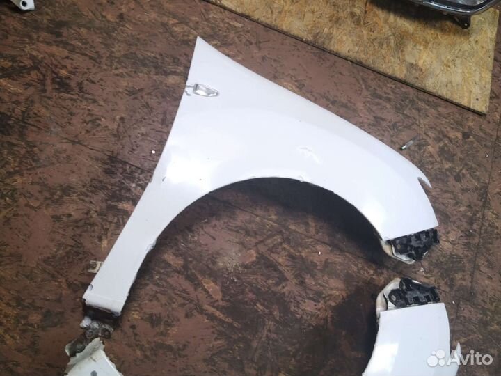 Крыло передний Renault Logan 2