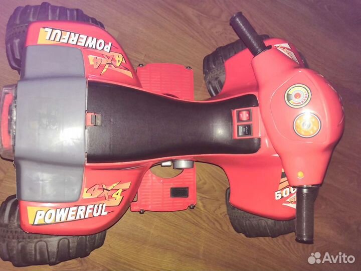 Детский квадроцикл на аккумуляторе