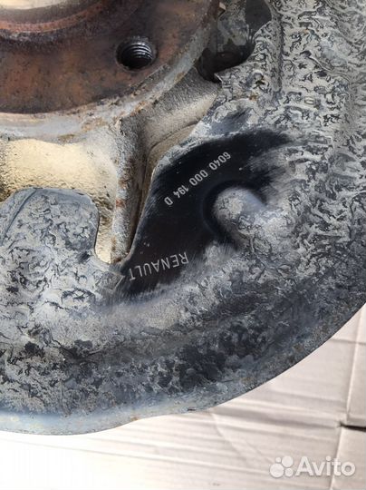 Цапфа правая Renault Megane 2 1.4