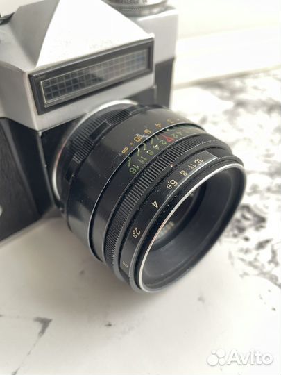 Фотоапарат Зенит-Е + объектив Гелиос 44-2