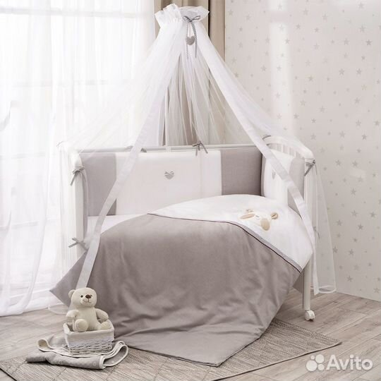 Комплекты в кроватку, балдахины и бортки Perina