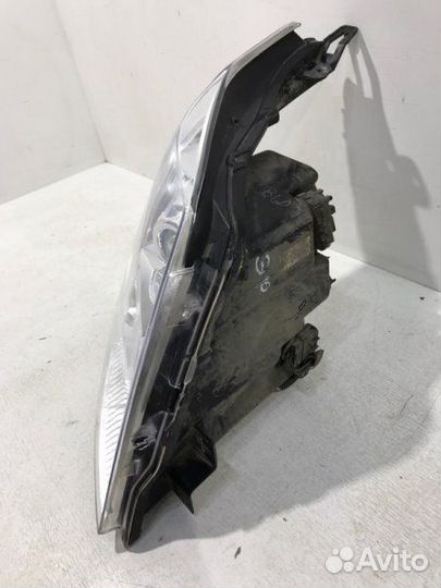 Фара передняя правая Cadillac Srx 2 2010-2016