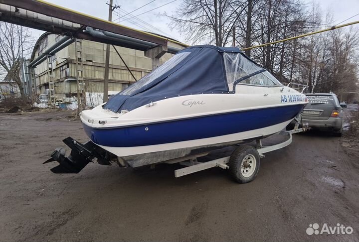 Каютный Катер Bayliner Capri