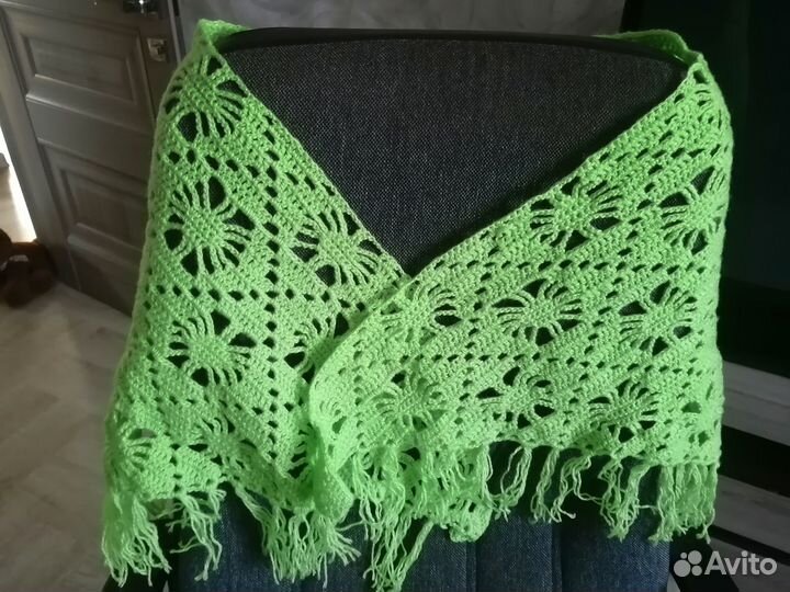 Платок вязанный