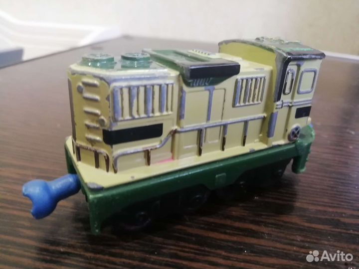 Фигурка паровозика Данбара (тепловоз EMD GP38-2)