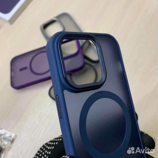 Чехол на iPhone 14 Pro MagSafe MetSafe синий