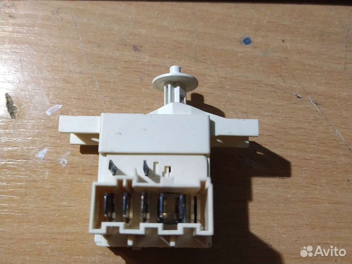 Клавиша включения