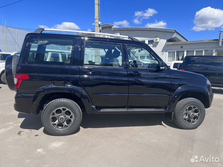 УАЗ Patriot 2.7 МТ, 2024