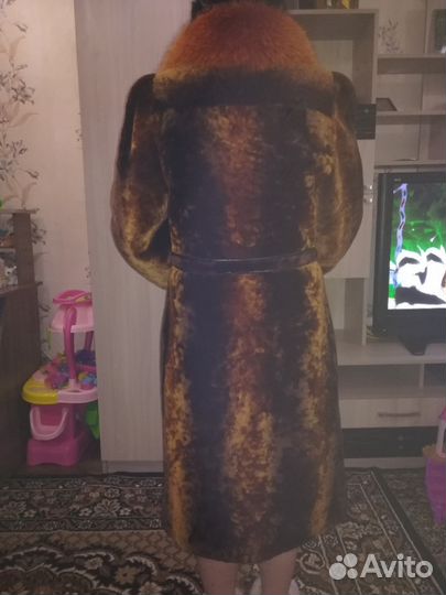 Продам шубу (мутон)