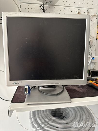 Монитор Samsung