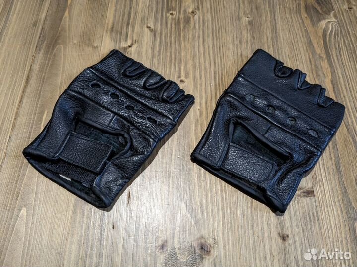 Перчатки кожаные без пальцев