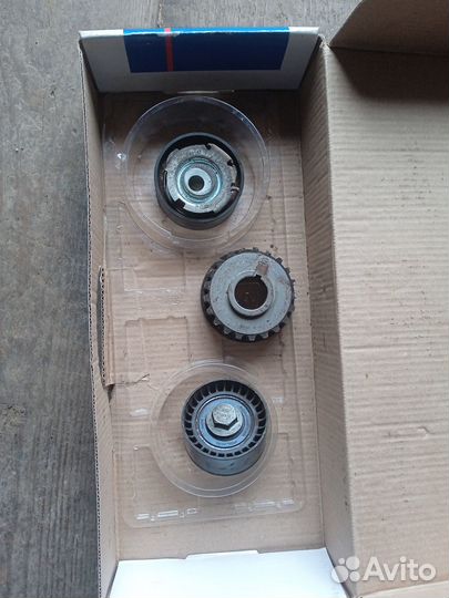 Шкив шестерня коленвала, ролики грм