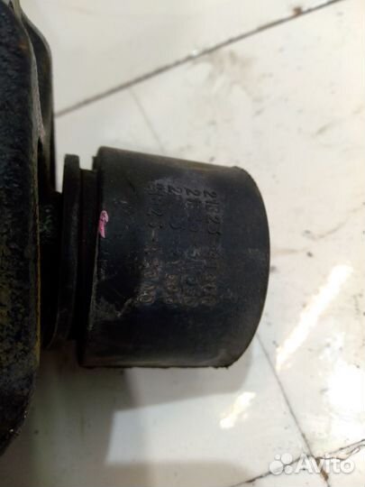 Кронштейн опоры двигателя левый (Kia Sportage)