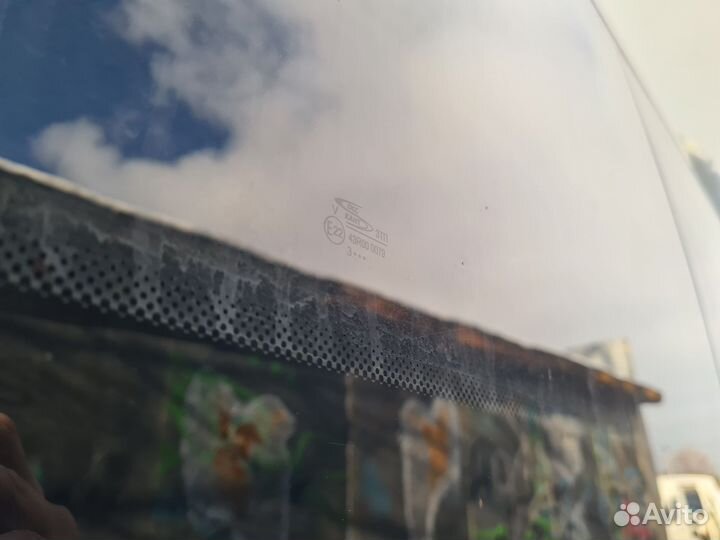 Стекло боковое правое заднее Peugeot Boxer автобус