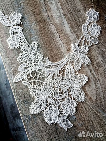 Кружевной воротник