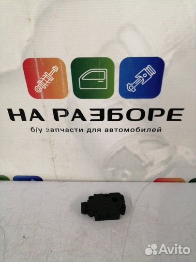 Сервопривод заслонки отопителя Audi Q7 4M cvmd