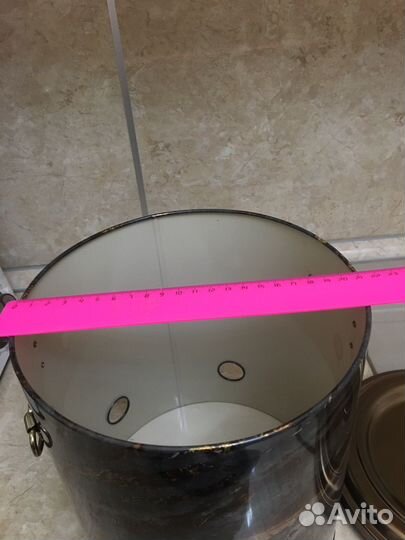 Емкость с отверстиями для хранения овощей