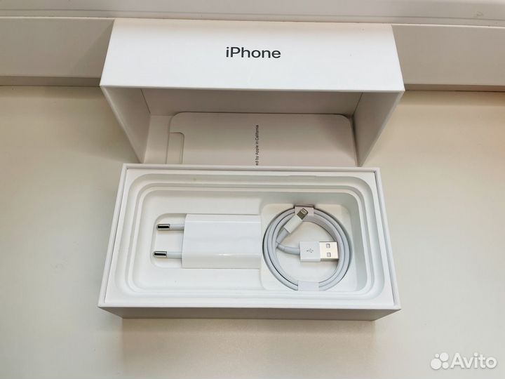 Зарядка на iPhone, Оригинал, Новая