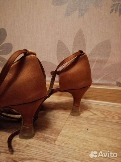 Туфли для бальных танцев