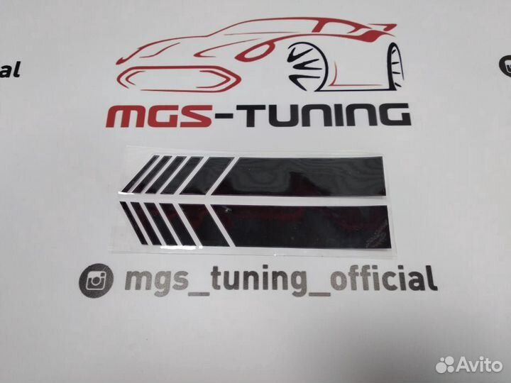 Наклейка AMG на зеркала заднего вида черная