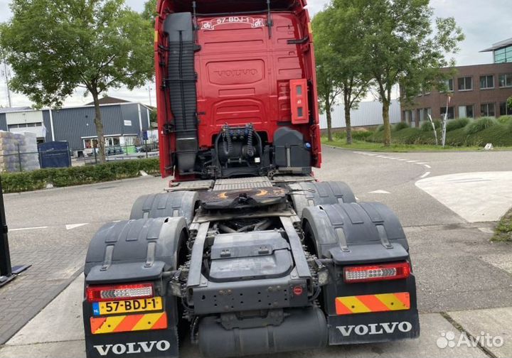 Разбираем европейский грузовик Volvo, FH с 2013