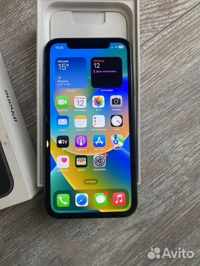 iPhone 11, 64 ГБ