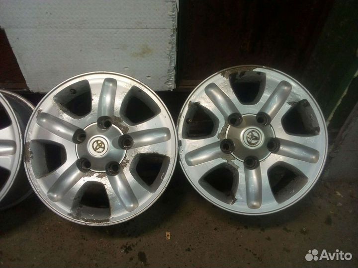 Комплект литых дисков R17 5*150