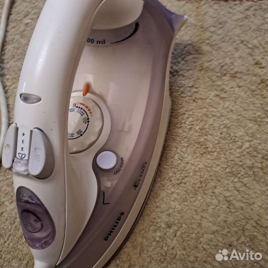 Паровой утюг Philips