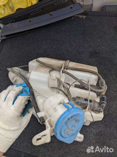 Бачок омывателя Land Rover Freelander 2