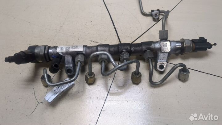 Рампа топливная Volkswagen Scirocco 2008, 2014