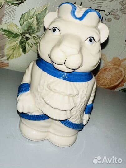 Банка для хранения сыпучих продуктов