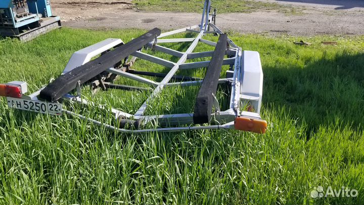 Прицеп лодочный для катера