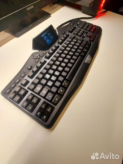 Игровая клавиатура Logitech G19
