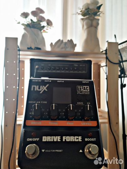 Педаль дисторшн эффектов NUX Drive Force