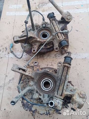 Кулак Hyundai Santa Fe (SM) 2004