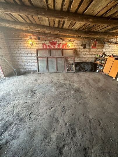 Гараж, > 30 м²