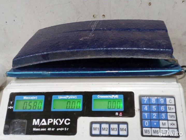 Накладка (ресничка) под фары левая